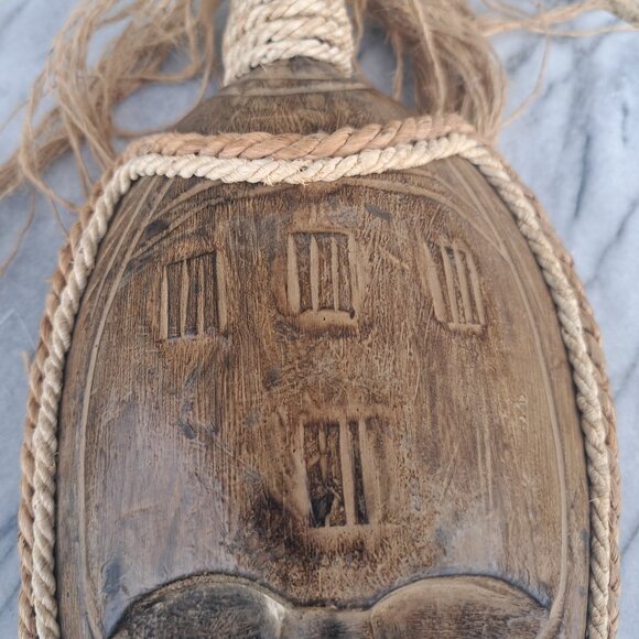 Handcrafted Tribal Wooden Mask Wall Hanging Home Decor Made in Indonesia 30 cm - Picture 7 of 10